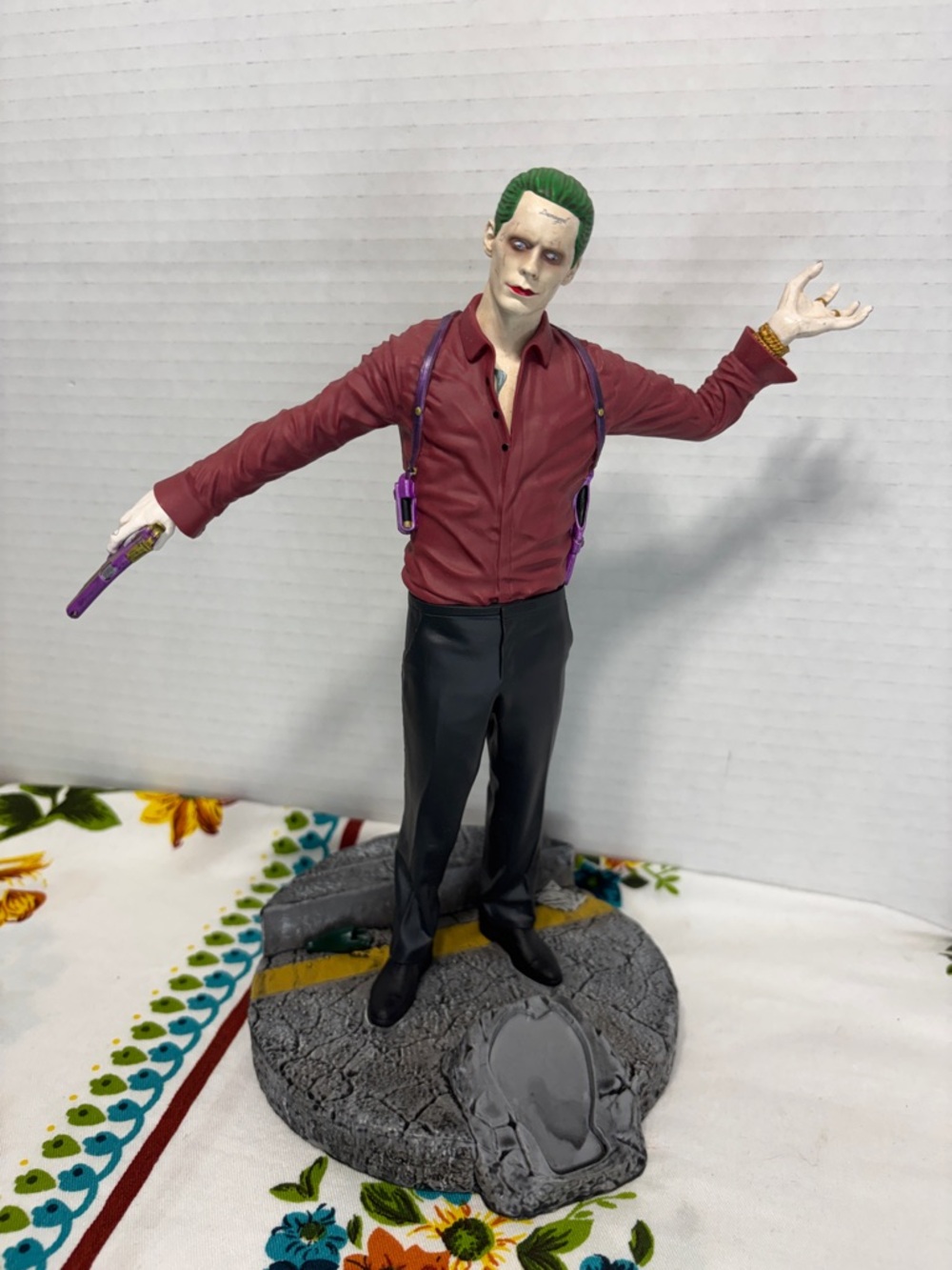 Joker Statue Figure Finders Keypers Key Holder DC Suicide Squad Missing Keychain